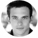 Nicolas Hall Dutch male voiceover headshot