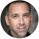 Joe Ferrera Portuguese voiceover headshot