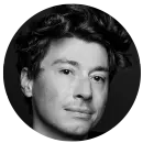 Francois Correia Portuguese Brazilian voiceover headshot
